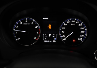 Подержанный автомобиль Mitsubishi Outlander 2016 года (19 фото)