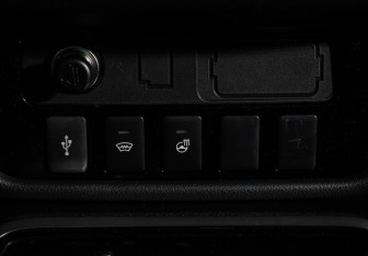 Подержанный автомобиль Mitsubishi Outlander 2019 года (17 фото)