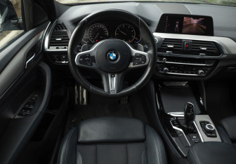 Подержанный автомобиль BMW X4 2019 года (12 фото)