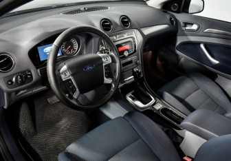 Подержанный автомобиль Ford Mondeo Sedan 2008 года (9 фото)