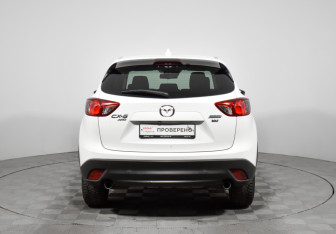 Подержанный автомобиль Mazda CX-5 2015 года (6 фото)