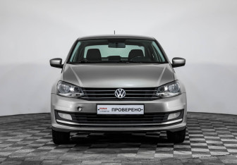 Подержанный автомобиль Volkswagen Polo Sedan 2016 года (2 фото)