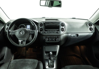 Подержанный автомобиль Volkswagen Tiguan 2012 года (13 фото)