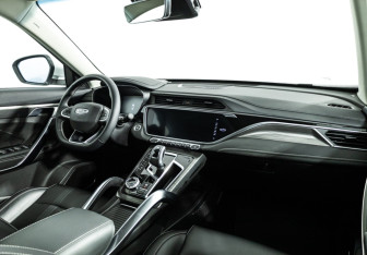 Подержанный автомобиль Geely Atlas Pro 2024 года (9 фото)