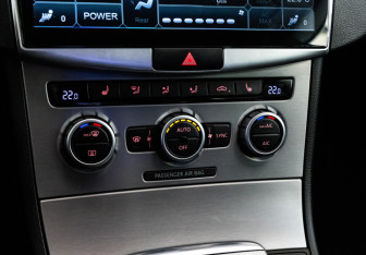 Подержанный автомобиль Volkswagen Passat CC 2014 года (19 фото)