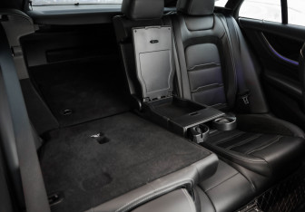 Подержанный автомобиль Mercedes-Benz AMG GT Liftback 2021 года (36 фото)