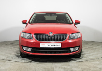 Подержанный автомобиль Skoda Octavia Liftback 2014 года (2 фото)