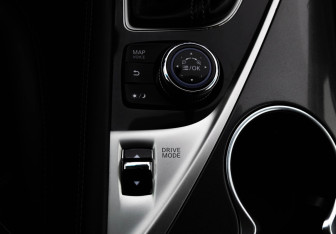 Подержанный автомобиль Infiniti Q50 2016 года (22 фото)