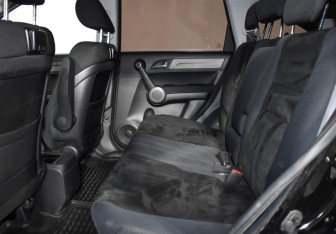 Подержанный автомобиль Honda CR-V 2011 года (11 фото)