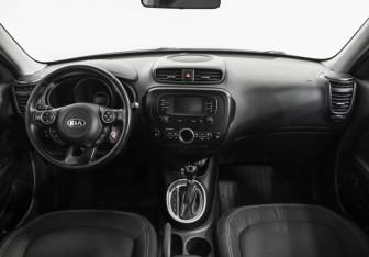 Подержанный автомобиль Kia Soul 2017 года (10 фото)