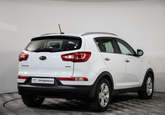 Подержанный автомобиль Kia Sportage 2011 года (5 фото)