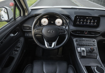 Подержанный автомобиль Hyundai Santa Fe 2021 года (12 фото)