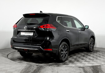Подержанный автомобиль Nissan X-Trail 2021 года (5 фото)