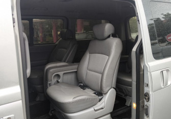 Подержанный автомобиль Hyundai Grand Starex 2008 года (9 фото)