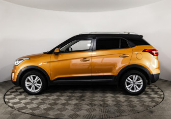 Подержанный автомобиль Hyundai Creta 2019 года (8 фото)