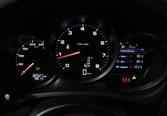 Подержанный автомобиль Porsche Macan 2021 года (12 фото)