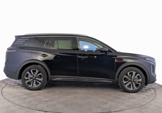 Новый Hongqi HS7 2025 (4 фото)