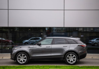 Подержанный автомобиль Land Rover Range Rover Velar 2017 года (9 фото)