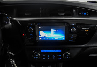 Подержанный автомобиль Toyota Corolla Sedan 2014 года (16 фото)