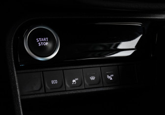 Подержанный автомобиль Renault Kaptur 2022 года (16 фото)