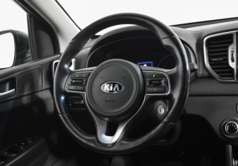 Подержанный автомобиль Kia Sportage 2017 года (14 фото)