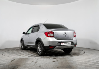 Подержанный автомобиль Renault Logan Sedan 2021 года (7 фото)