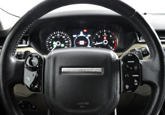 Подержанный автомобиль Land Rover Range Rover Velar 2017 года (17 фото)