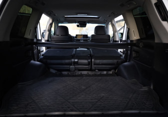 Подержанный автомобиль Lexus LX 2016 года (39 фото)