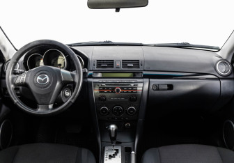 Подержанный автомобиль Mazda 3 Hatchback 2007 года (10 фото)