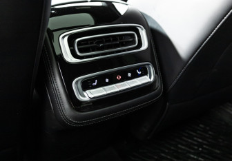 Подержанный автомобиль Exeed RX 2023 года (27 фото)