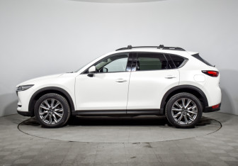 Подержанный автомобиль Mazda CX-5 2020 года (8 фото)