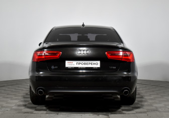 Подержанный автомобиль Audi A6 Sedan 2013 года (6 фото)