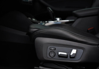 Подержанный автомобиль BMW X4 2021 года (28 фото)