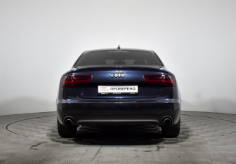 Подержанный автомобиль Audi A6 Sedan 2014 года (6 фото)