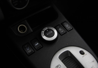 Подержанный автомобиль Nissan X-Trail 2013 года (16 фото)