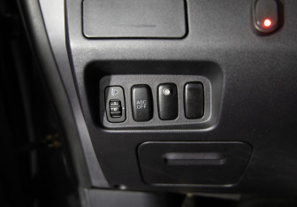 Подержанный автомобиль Mitsubishi Outlander 2008 года (17 фото)