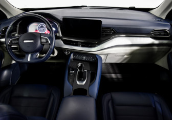 Подержанный автомобиль Haval F7 2022 года (15 фото)