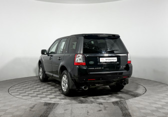 Подержанный автомобиль Land Rover Freelander 2012 года (7 фото)
