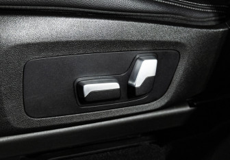 Подержанный автомобиль BMW X3 2018 года (22 фото)