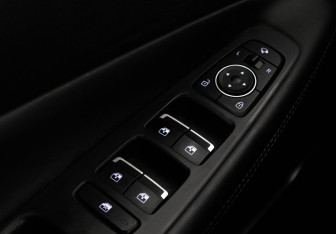 Подержанный автомобиль Hyundai Santa Fe 2021 года (19 фото)