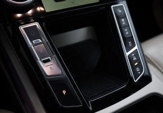 Подержанный автомобиль Jaguar I-Pace 2019 года (22 фото)