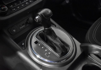 Подержанный автомобиль Kia Sportage 2013 года (10 фото)