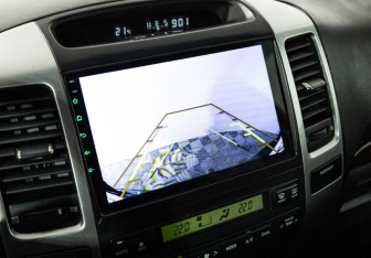 Подержанный автомобиль Toyota Land Cruiser Prado 2006 года (15 фото)