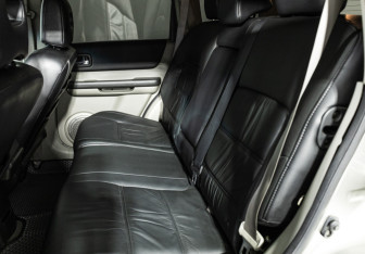 Подержанный автомобиль Nissan X-Trail 2006 года (10 фото)