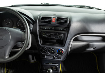 Подержанный автомобиль Kia Picanto 2007 года (14 фото)