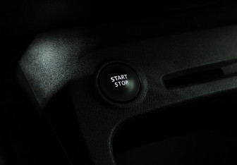 Подержанный автомобиль Renault Kaptur 2017 года (18 фото)