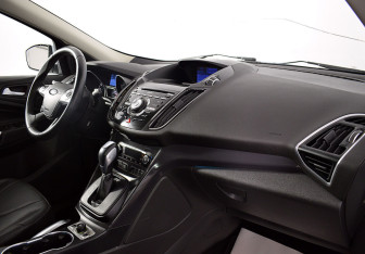 Подержанный автомобиль Ford Kuga 2013 года (6 фото)