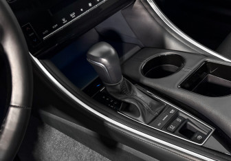 Подержанный автомобиль Toyota Avalon 2023 года (12 фото)