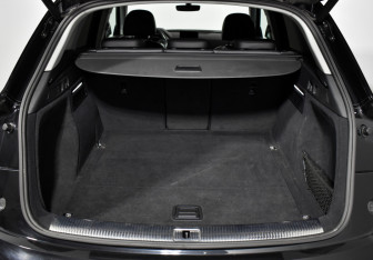 Подержанный автомобиль Audi Q5 2017 года (19 фото)