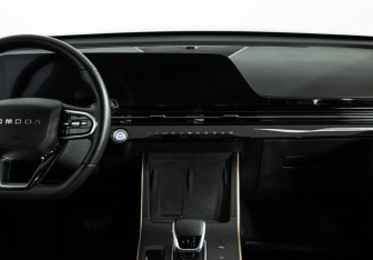 Подержанный автомобиль Omoda C5 2024 года (14 фото)